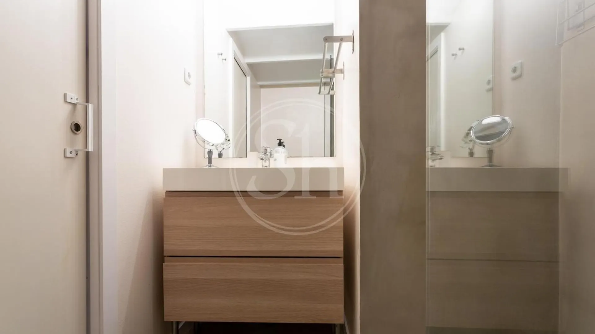 Apartamento En Villaroel 2 Βαρκελώνη 0*,
